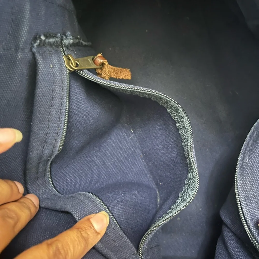 Grosvenor Elegant Blue and Brown Men's Duffel Bag - Picture 7 of 13